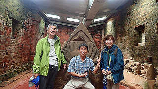 pc163005_thumb.jpg