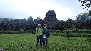 pc163046_thumb.jpg