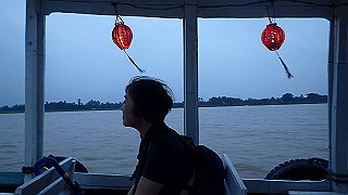 pc163077_thumb.jpg
