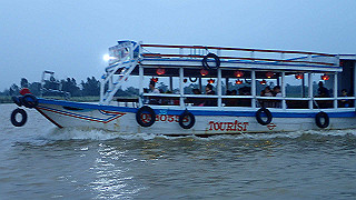 pc163079_thumb.jpg
