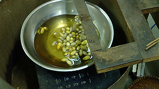 pc163112_thumb.jpg