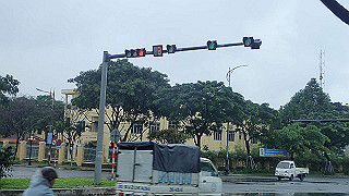 pc173201_thumb.jpg