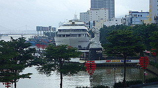 pc173206_thumb.jpg
