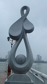 pc173225_thumb.jpg