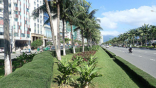 pc183358_thumb.jpg