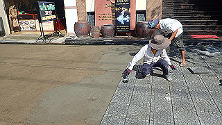 pc183360_thumb.jpg