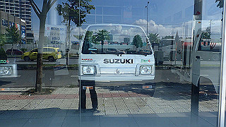 pc183374_thumb.jpg