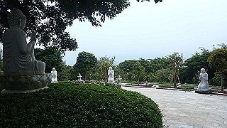 pc193643_thumb.jpg