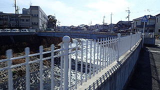 p2050436_thumb.jpg