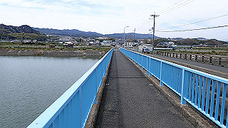 p4050477_thumb.jpg