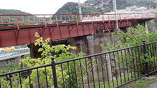 p4050525_thumb.jpg