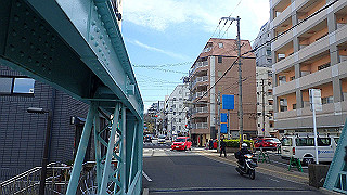 p4050603_thumb.jpg