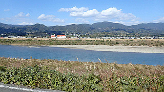 pb080107_thumb.jpg