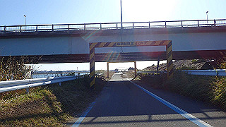 pb080197_thumb.jpg