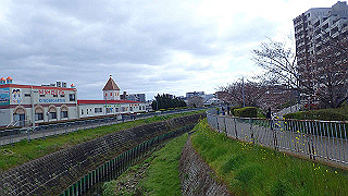 p3290447_thumb.jpg
