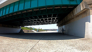 gx010420.mp4_snapshot_02.55_thumb.jpg