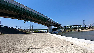 gx010420.mp4_snapshot_04.50_thumb.jpg