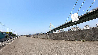 gx010420.mp4_snapshot_13.28_thumb.jpg