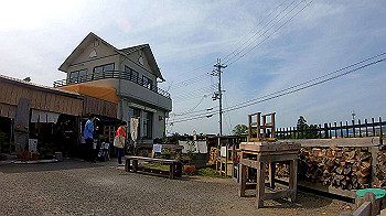 gx010457.mp4_snapshot_01.36_thumb.jpg