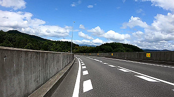 gx010594_x264.mp4_snapshot_01.45_thumb.jpg