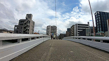 gx010823_x264.mp4_snapshot_01.44_thumb.jpg