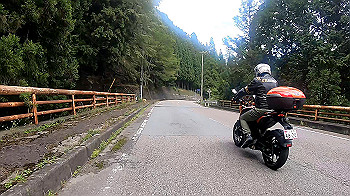 gx010911_x264.mp4_snapshot_04.51_thumb.jpg