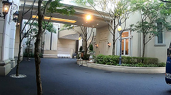 gx010975.mp4_snapshot_00.00_thumb.jpg