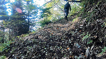 gx011127.mp4_snapshot_01.55_thumb.jpg