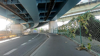 gx011220.mp4_snapshot_00.19_thumb.jpg