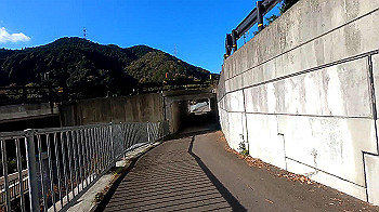 gx011286_x264.mp4_snapshot_02.05_thumb.jpg