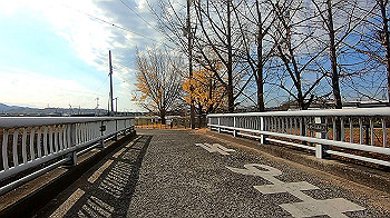gx011347.mp4_snapshot_00.06_thumb.jpg