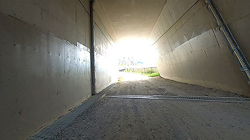 gx011347.mp4_snapshot_03.03_thumb.jpg