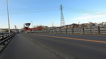 gx011350.mp4_snapshot_05.59_thumb.jpg