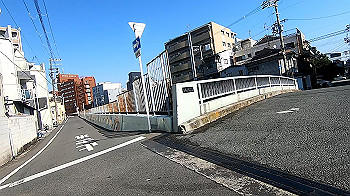 gx011400.mp4_snapshot_00.57_thumb.jpg