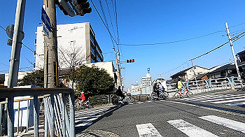 gx011402.mp4_snapshot_00.47_thumb.jpg
