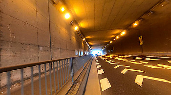 gx011501.mp4_snapshot_00.24_thumb.jpg