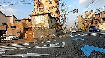 gx011549.mp4_snapshot_01.02_thumb.jpg