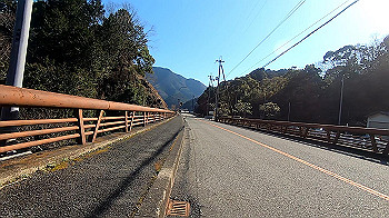 gx011605_x264.mp4_snapshot_00.00_thumb.jpg