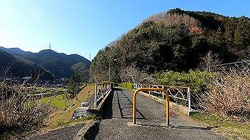 gx011632.mp4_snapshot_01.12_thumb.jpg