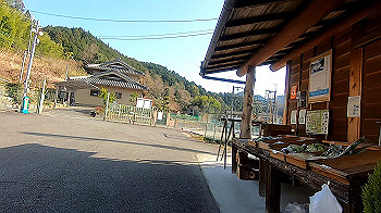 gx011632.mp4_snapshot_10.16_thumb.jpg