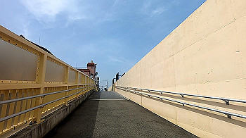 gx011697.mp4_snapshot_01.35_thumb.jpg