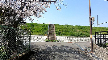 gx011708.mp4_snapshot_01.00_thumb.jpg