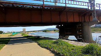gx011749.mp4_snapshot_00.31_thumb.jpg
