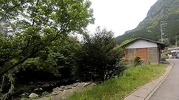 gx011811_x264.mp4_snapshot_00.02_thumb.jpg