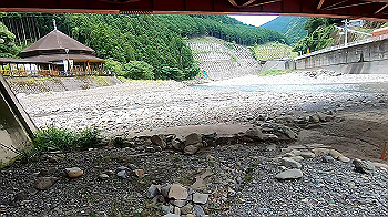 gx011990.mp4_snapshot_00.13_thumb.jpg