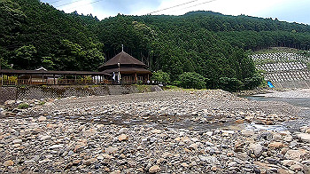 gx011990.mp4_snapshot_00.26_thumb.jpg