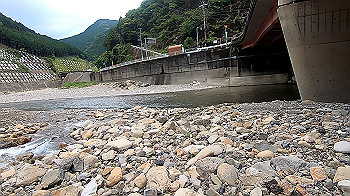 gx011990.mp4_snapshot_00.29_thumb.jpg