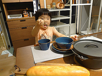 dsc_3687_thumb.jpg