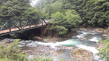 gx012033.mp4_snapshot_14.26_thumb.jpg