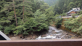 gx012034.mp4_snapshot_00.24_thumb.jpg